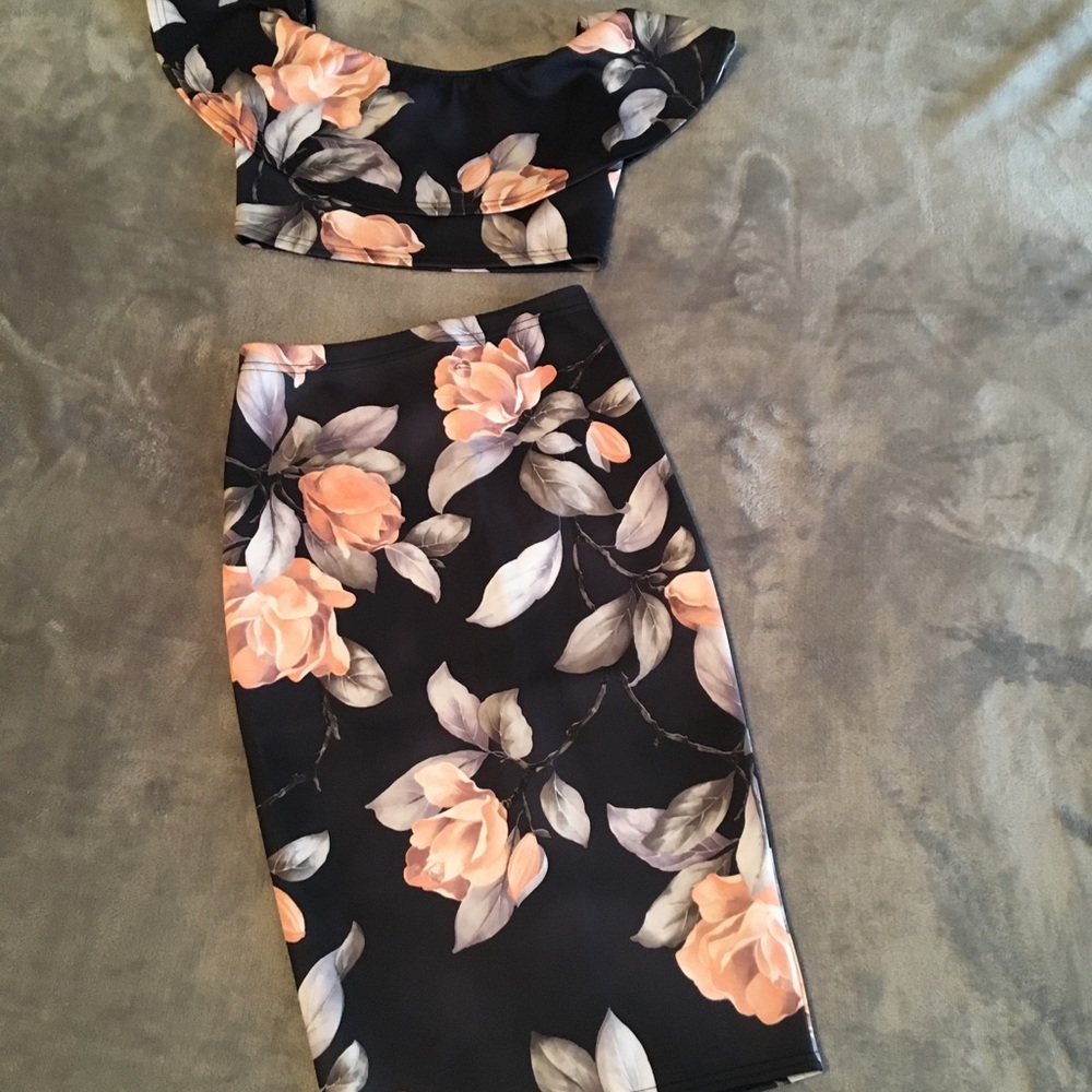 Boohoo Floral Skirt Set